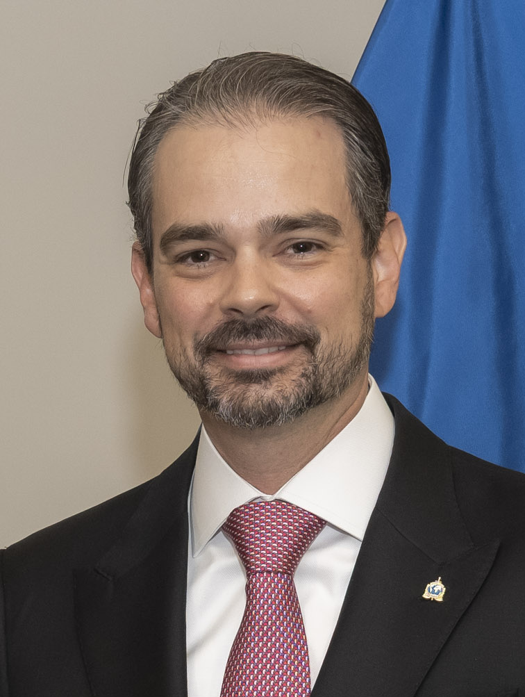 Verified portrait of Valdecy Urquiza